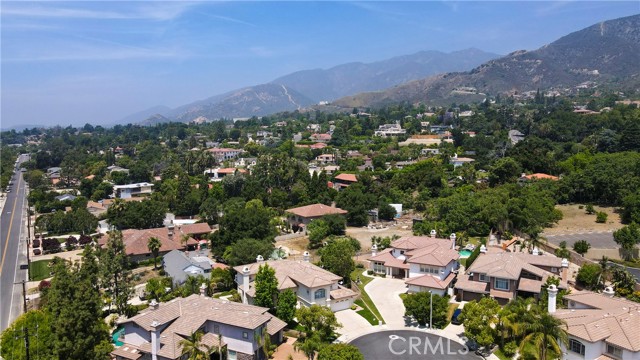2431 Elizabeth Court, Upland CA: https://media.crmls.org/medias/f6f96fa4-ed1c-40bd-ac29-eed2b80b9892.jpg