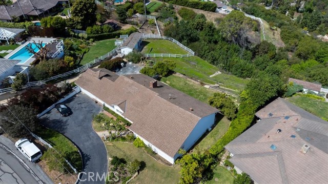 4 Chesterfield Road, Rolling Hills, California 90274, 4 Bedrooms Bedrooms, ,2 BathroomsBathrooms,Residential,For Sale,Chesterfield,SB25054684