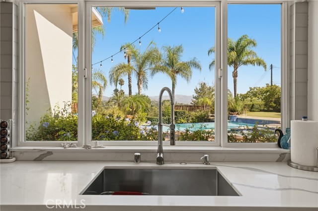 23365 Calvert Street photo 19
