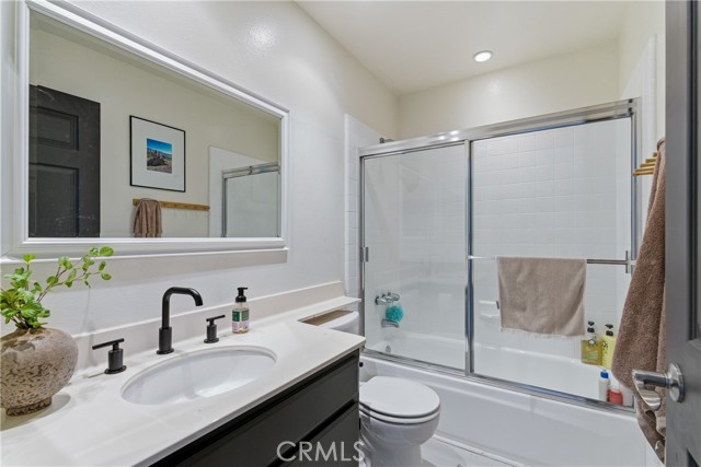 Detail Gallery Image 15 of 25 For 4302 Oak Glen St, Calabasas,  CA 91302 - 3 Beds | 3 Baths