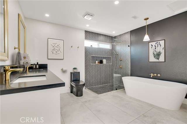 3375 E Avenida Fey Norte, Palm Springs CA: https://media.crmls.org/medias/f6fb0df0-383d-46c0-b8ab-ec8c14e1c034.jpg