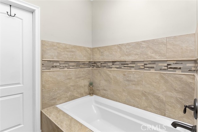 425 Sandalwood, Calimesa CA: https://media.crmls.org/medias/f6fb376e-07fe-4051-b2ce-4a3dc20d74a4.jpg