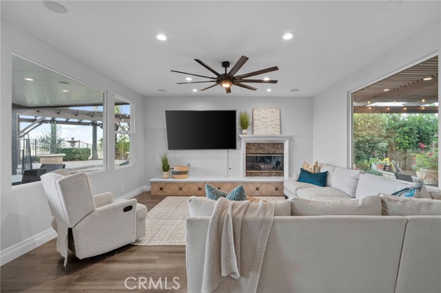 Detail Gallery Image 31 of 75 For 1561 Vandagriff Way, Corona,  CA 92883 - 4 Beds | 4 Baths