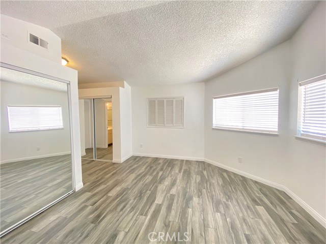 Detail Gallery Image 14 of 25 For 15449 Canyonstone Dr, Moreno Valley,  CA 92551 - 3 Beds | 2/1 Baths