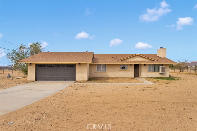 22612 Viento Road, Apple Valley CA: https://media.crmls.org/medias/f6fbab98-b20b-45c3-9576-ed22d0fa1ae7.jpg