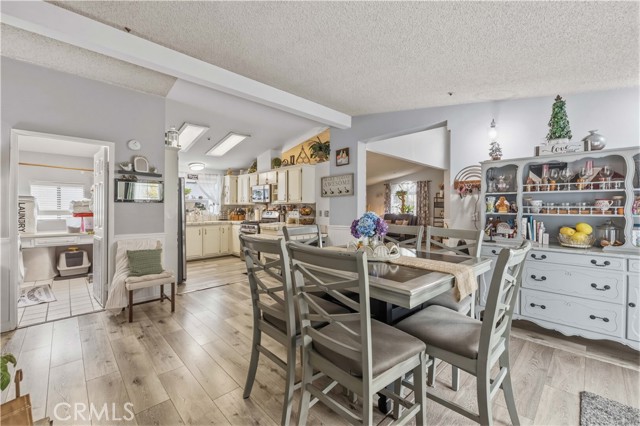 Detail Gallery Image 24 of 46 For 13691 Gavina #433,  Sylmar,  CA 91342 - 3 Beds | 2 Baths