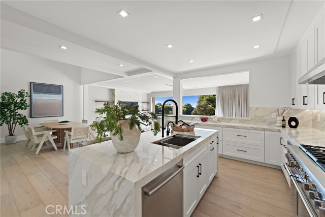 Detail Gallery Image 18 of 43 For 27 Lucerne #35,  Newport Beach,  CA 92660 - 4 Beds | 3/1 Baths