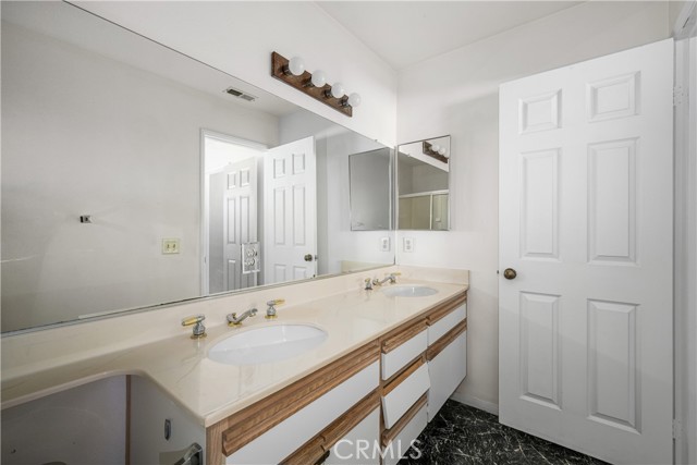 Detail Gallery Image 35 of 55 For 3605 E Anaheim #407,  Long Beach,  CA 90804 - 3 Beds | 2 Baths