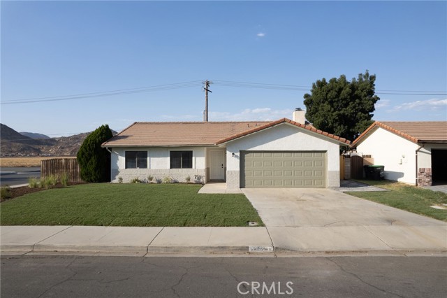 Detail Gallery Image 1 of 28 For 4180 Barnstaple Ct, Hemet,  CA 92545 - 4 Beds | 2 Baths