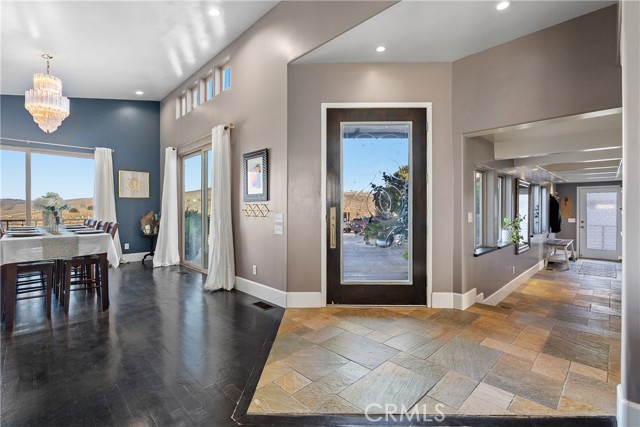7110 Drake Road, Paso Robles CA: https://media.crmls.org/medias/f6fe0271-b684-41a1-8ff9-2bfc6584dd93.jpg