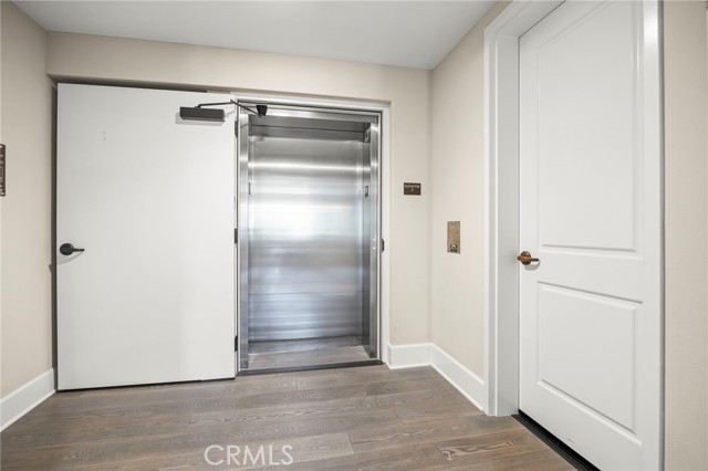 Detail Gallery Image 5 of 52 For 23500 Park Sorrento #H32,  Calabasas,  CA 91302 - 2 Beds | 2/1 Baths