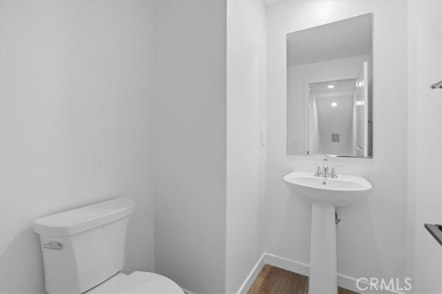 Detail Gallery Image 17 of 55 For 27321 Bear Creek Ln, Valencia,  CA 91381 - 4 Beds | 3/1 Baths