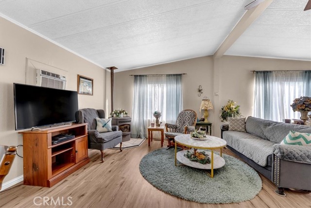 Detail Gallery Image 5 of 40 For 11705 Parey #13,  Red Bluff,  CA 96080 - 2 Beds | 2 Baths