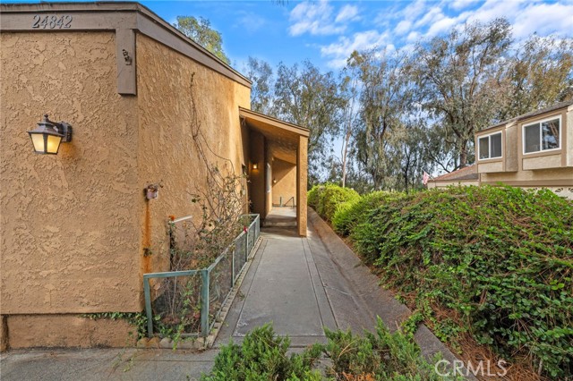 Detail Gallery Image 31 of 32 For 24842 Leto Cir, Mission Viejo,  CA 92691 - 3 Beds | 2 Baths