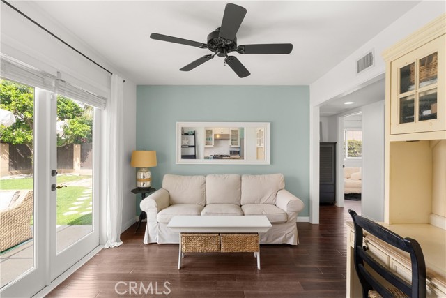 Detail Gallery Image 14 of 38 For 20851 Lancelot Ln, Huntington Beach,  CA 92646 - 4 Beds | 2 Baths