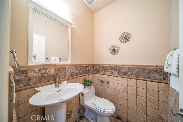 Detail Gallery Image 25 of 41 For 5237 Temple City Bld, Temple City,  CA 91780 - 6 Beds | 3/1 Baths