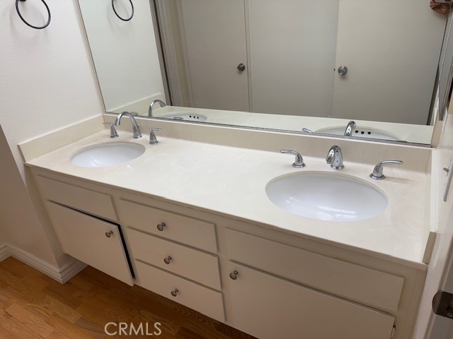 16500 Dundee Court, La Mirada CA: https://media.crmls.org/medias/f6ff685f-932e-40e6-9997-9eb1d60a7438.jpg