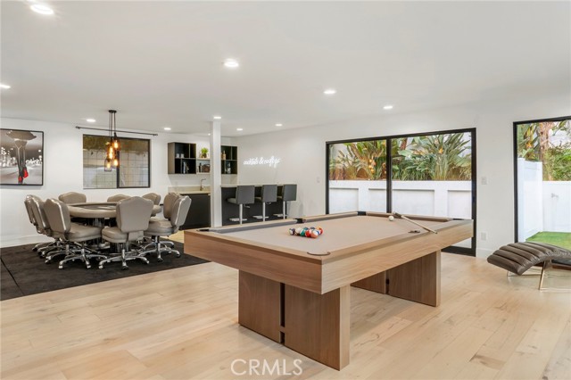 5265 Del Moreno Drive, Woodland Hills CA: https://media.crmls.org/medias/f6ff94e6-9bba-452b-8f7d-a9728f3fa4c5.jpg