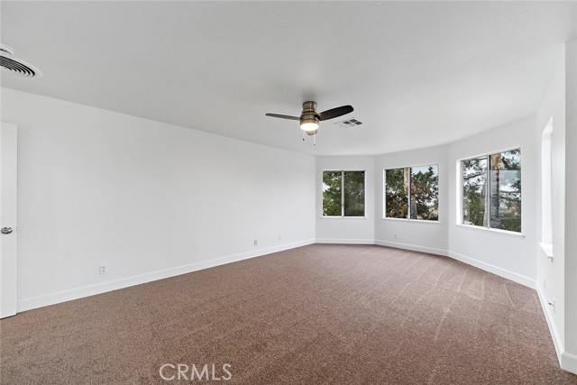 701 Black Oak Circle, Corona CA: https://media.crmls.org/medias/f6ff9b93-31e3-4441-91d4-2f4470ba6812.jpg