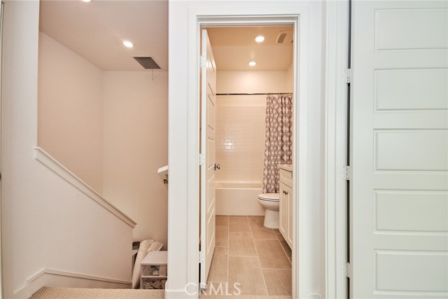 Detail Gallery Image 25 of 54 For 249 Carmona, Lake Forest,  CA 92630 - 2 Beds | 2/1 Baths