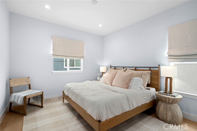 Detail Gallery Image 19 of 27 For 109 Onyx Ave, Newport Beach,  CA 92662 - 3 Beds | 4/1 Baths