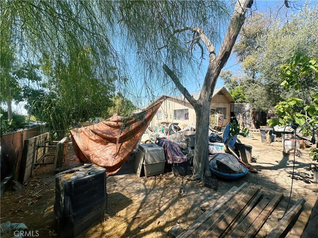 https://media.crmls.org/medias/f7006d12-5c82-4906-8c85-c7636737aaba.jpg?preset=X-Large