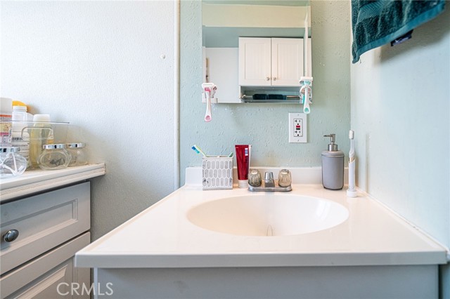 2nd bathroom