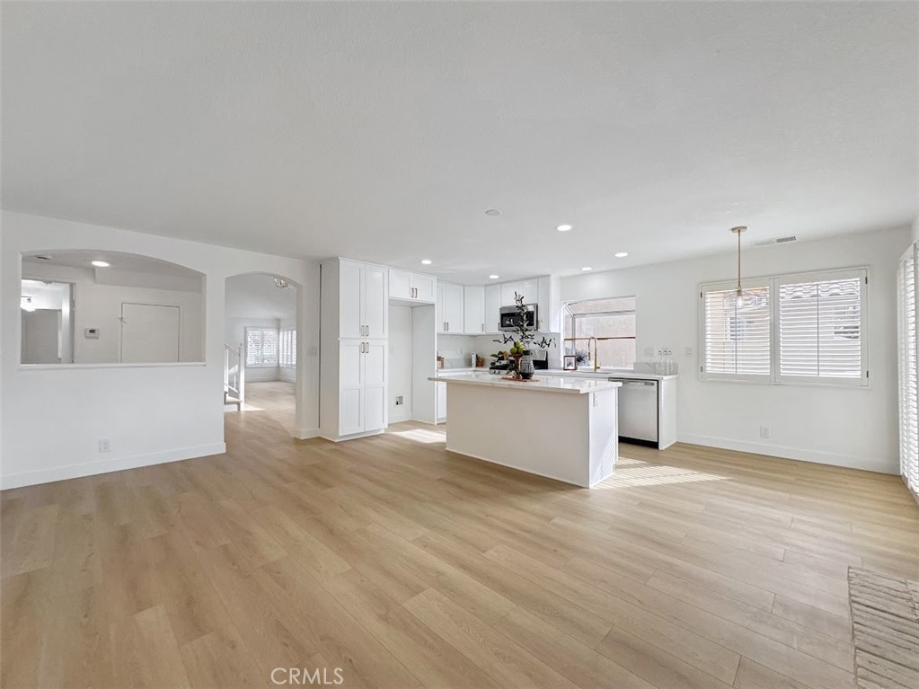 MLS #OC25280455 image #7