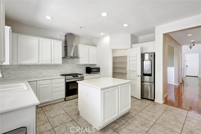 34229 Toyon Court, Lake Elsinore CA: https://media.crmls.org/medias/f701265f-9f30-4ddb-952d-a93f5226a506.jpg