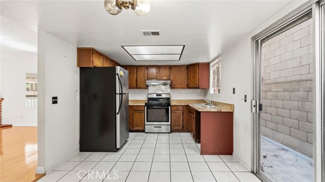 1580 Potrero Grande,unit C photo 6