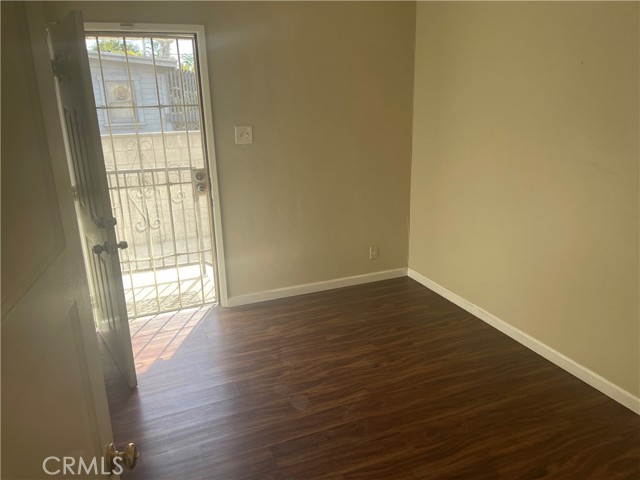 Detail Gallery Image 3 of 18 For 665 N Towne Ave #665,  Pomona,  CA 91767 - 2 Beds | 1 Baths