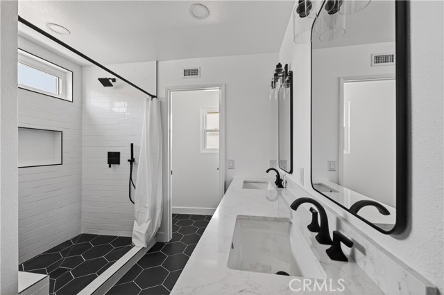 Image 7 of 13 For 5940 Breckinridge Lane