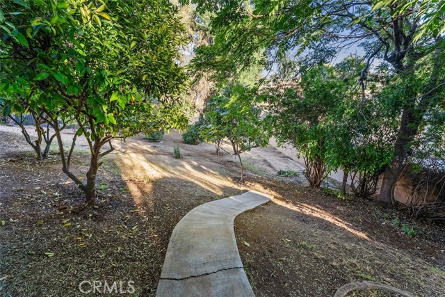 6032 Sun Knoll Circle, Yorba Linda CA: https://media.crmls.org/medias/f70329e4-369b-45ae-ba5d-6a7ad880bcec.jpg