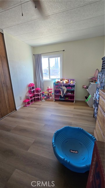 19221 Westlawn Street, Hesperia CA: https://media.crmls.org/medias/f7052346-97db-40ce-ac05-6ed8b4fc3e4e.jpg