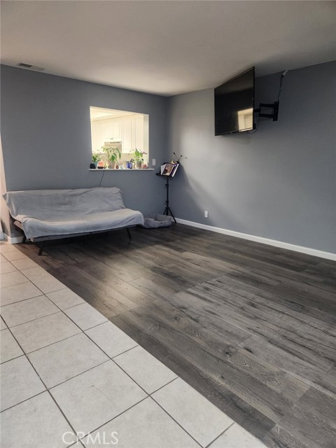 1105 W Cypress Avenue, Lompoc CA: https://media.crmls.org/medias/f7058895-387c-4591-a4e5-2837ccf39d24.jpg
