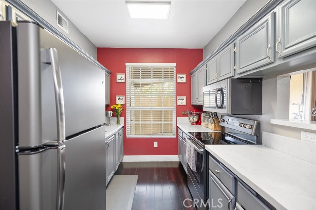 Detail Gallery Image 12 of 35 For 375 Central Ave #196,  Riverside,  CA 92507 - 1 Beds | 1 Baths