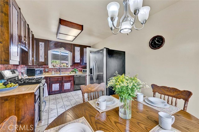 Detail Gallery Image 13 of 37 For 7911 Rockwell Ave, Midway City,  CA 92655 - 3 Beds | 2 Baths