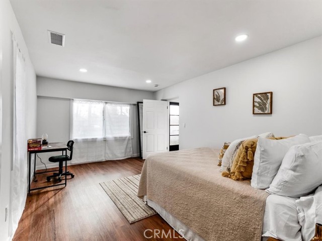 Detail Gallery Image 6 of 35 For 5111 Cimarron St, Los Angeles,  CA 90062 - 3 Beds | 2/1 Baths