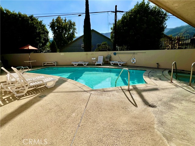 Detail Gallery Image 35 of 42 For 3010 Montrose #33,  La Crescenta,  CA 91214 - 1 Beds | 1 Baths