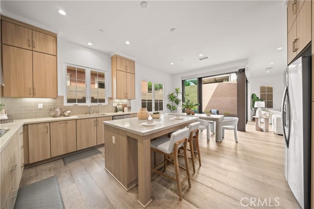 Detail Gallery Image 8 of 75 For 111 Donati, Irvine,  CA 92602 - 4 Beds | 3 Baths