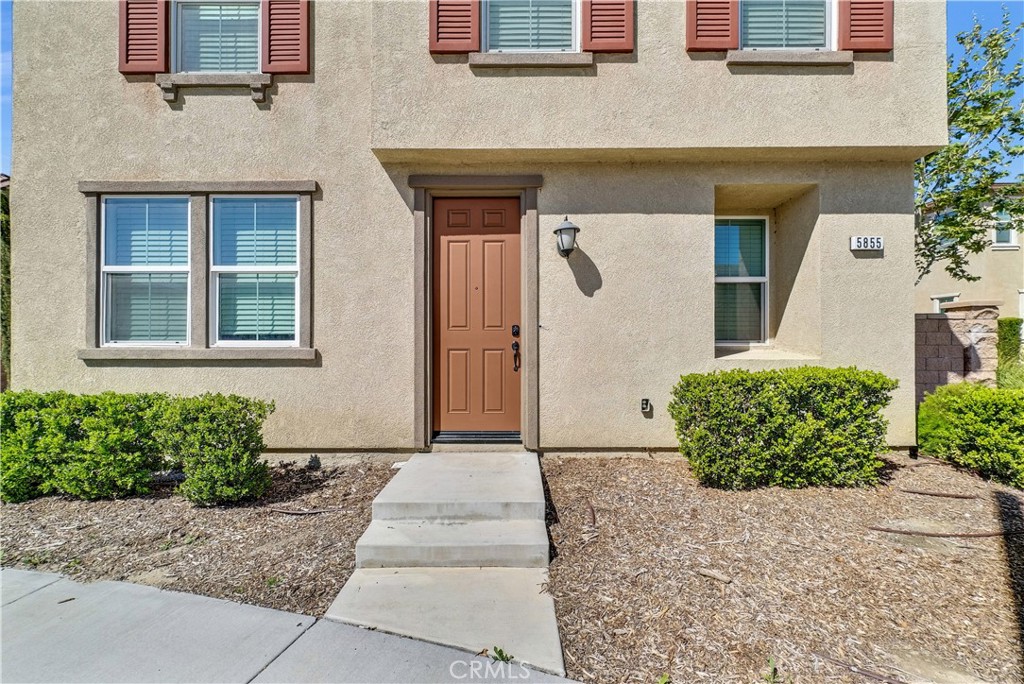 MLS #OC25151215 img 1