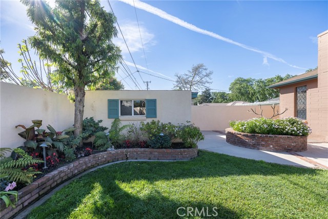 Detail Gallery Image 34 of 38 For 2404 W Ash Ave, Fullerton,  CA 92833 - 3 Beds | 2 Baths