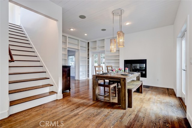 1146 18th Street, Manhattan Beach, California 90266, 4 Bedrooms Bedrooms, ,2 BathroomsBathrooms,Residential,Sold,18th,SB22027666