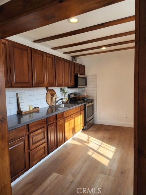 Image 8 of 20 For 10747 Kearsarge Place