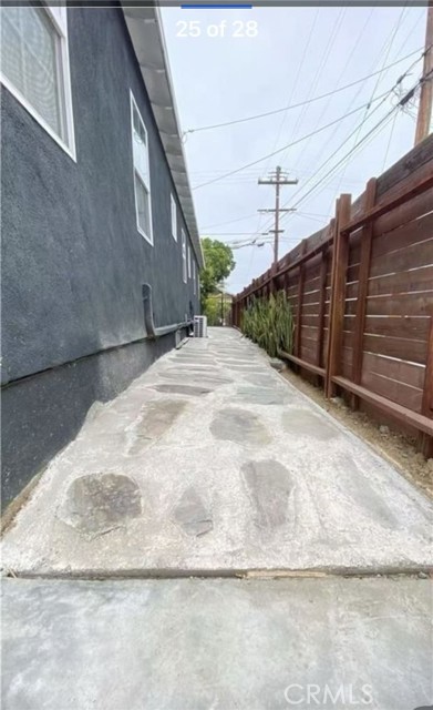 1178 E 21st Street, Long Beach CA: https://media.crmls.org/medias/f70adb13-a1e8-4835-83ee-4646471be363.jpg
