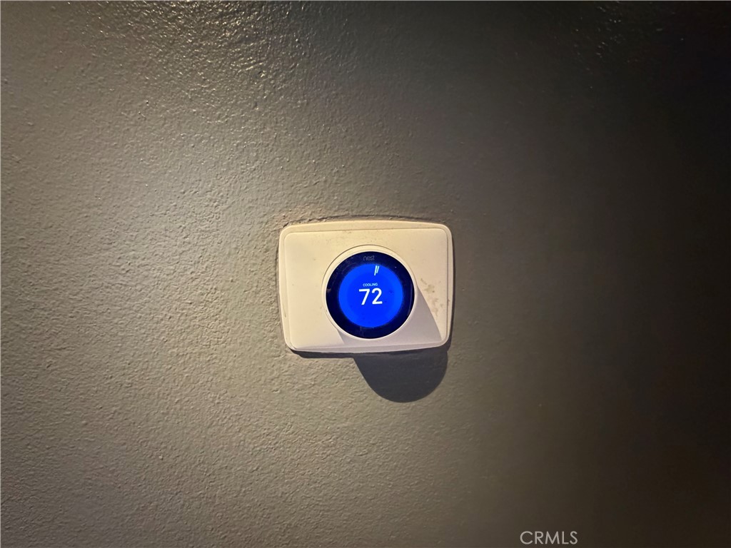 https://media.crmls.org/medias/f70addfa-b0a9-4304-bb68-0347f9e8313b.jpg?preset=X-Large