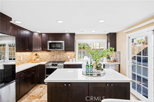 Detail Gallery Image 17 of 70 For 22351 Prairie Road, Lake Forest,  CA 92630 - 5 Beds | 2/1 Baths