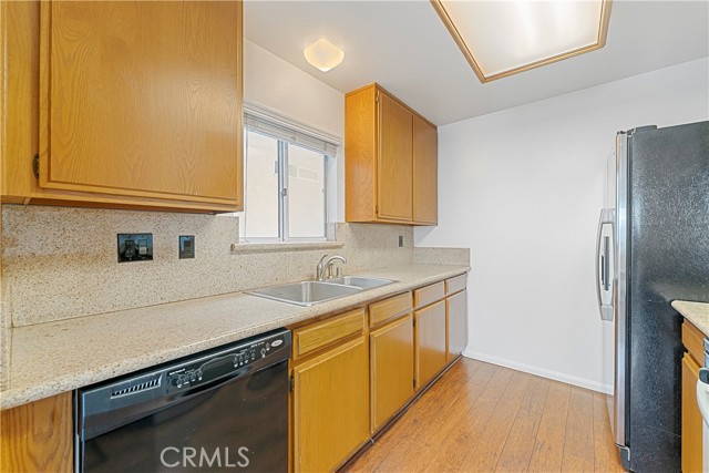 710 5th St, Hermosa Beach, California 90254, 8 Bedrooms Bedrooms, ,8 BathroomsBathrooms,Residential,For Sale,5th St,SB25161040