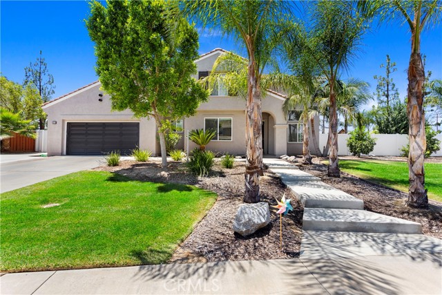 8215 Lantern Pl, Riverside, CA 92508