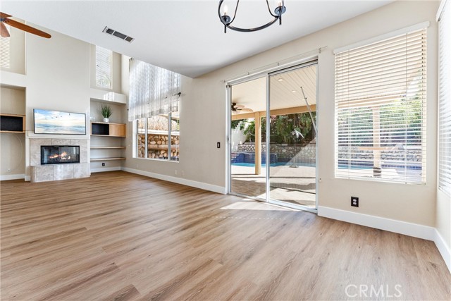 4441 Foxrun Drive, Chino Hills CA: https://media.crmls.org/medias/f70c6abf-b5ce-4fa5-8728-e1c4ae0518af.jpg